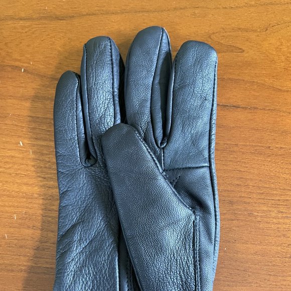 Black 100% Genuine Leather Women's Gloves - Picture 6 of 8
